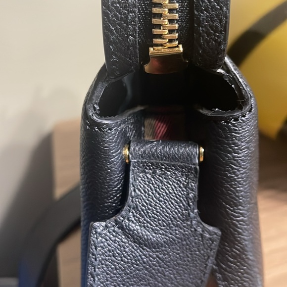 Burberry Bag - Picture 7 of 11